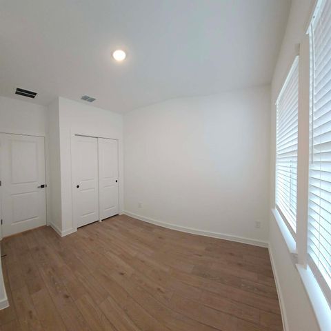 8427 Tranquil Bay Court, Baytown, TX 77523