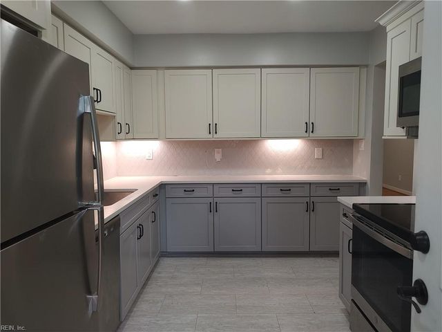 2056 Atwater CIR, Norfolk, VA 23509