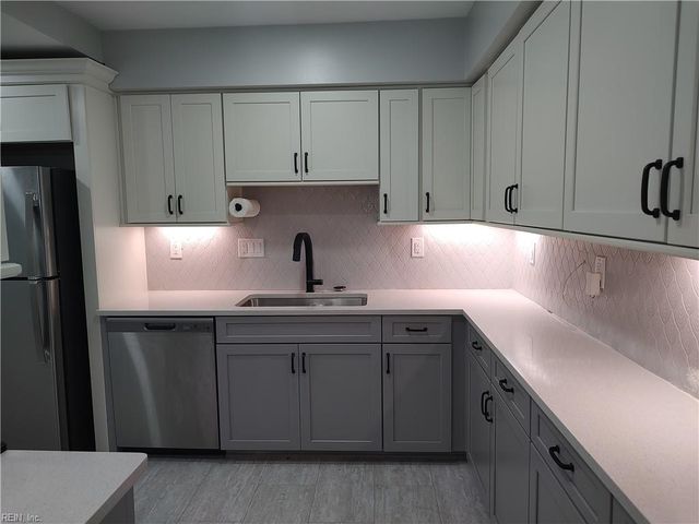 2056 Atwater CIR, Norfolk, VA 23509