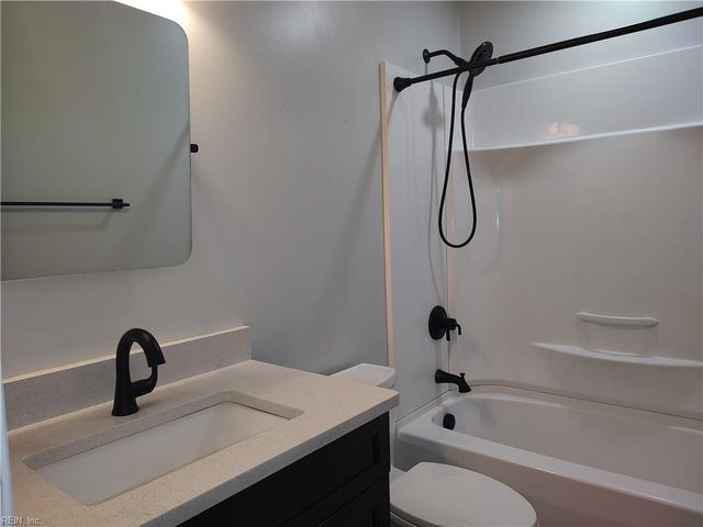 2056 Atwater CIR, Norfolk, VA 23509