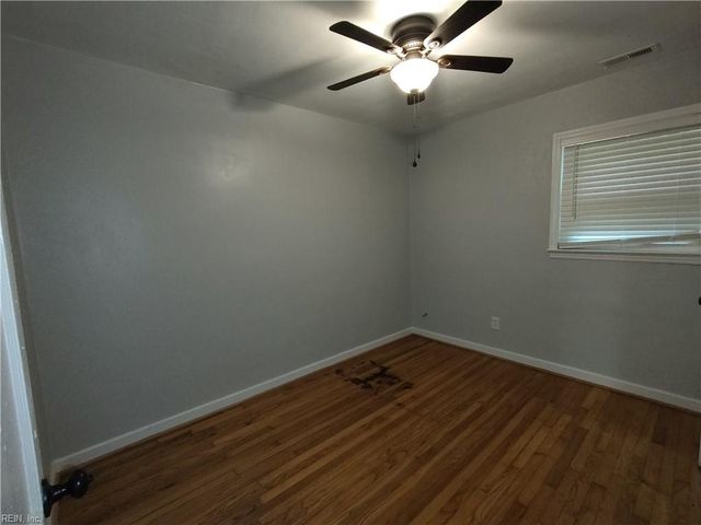 2056 Atwater CIR, Norfolk, VA 23509