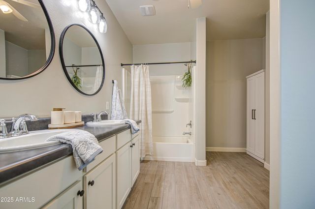 6219 W ORCHID Lane, Glendale, AZ 85302