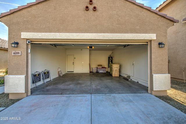 6219 W ORCHID Lane, Glendale, AZ 85302