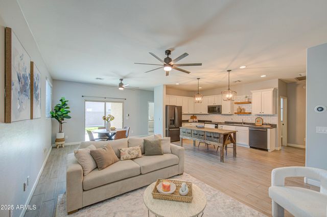 6219 W ORCHID Lane, Glendale, AZ 85302