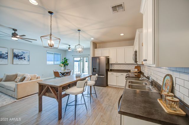 6219 W ORCHID Lane, Glendale, AZ 85302