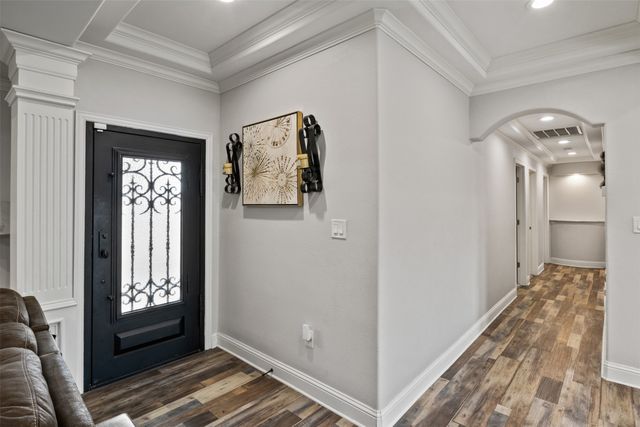 2002 W Bear Creek Road, Cedar Hill, TX 75104