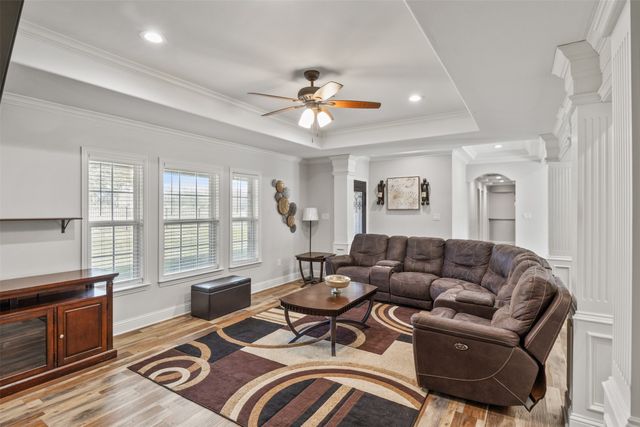 2002 W Bear Creek Road, Cedar Hill, TX 75104