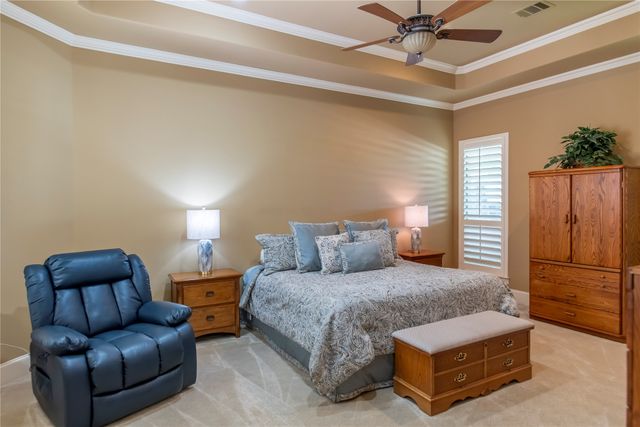 33 Glistening Pond Drive, Frisco, TX 75034