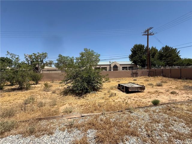 15355 Wanaque, Apple Valley, CA 92307