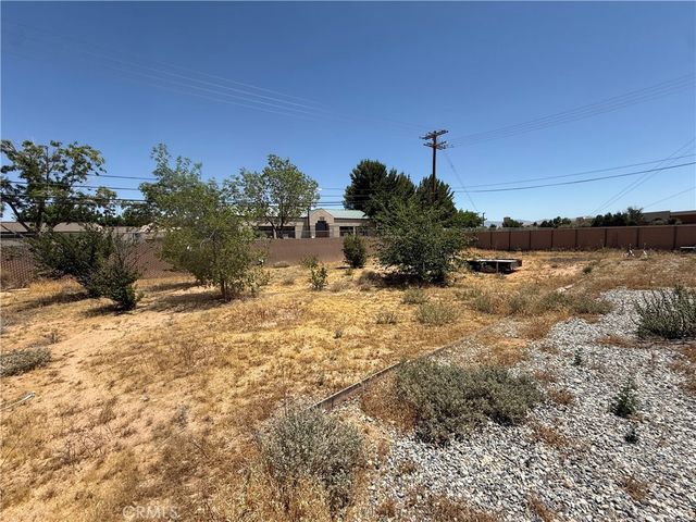 15355 Wanaque, Apple Valley, CA 92307
