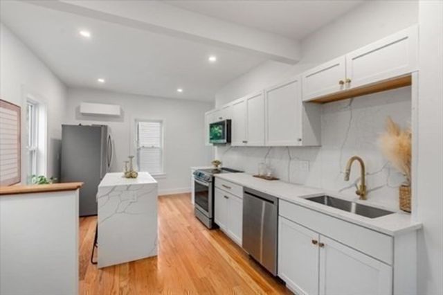 22 Charnwood Rd B, Somerville, MA 02144