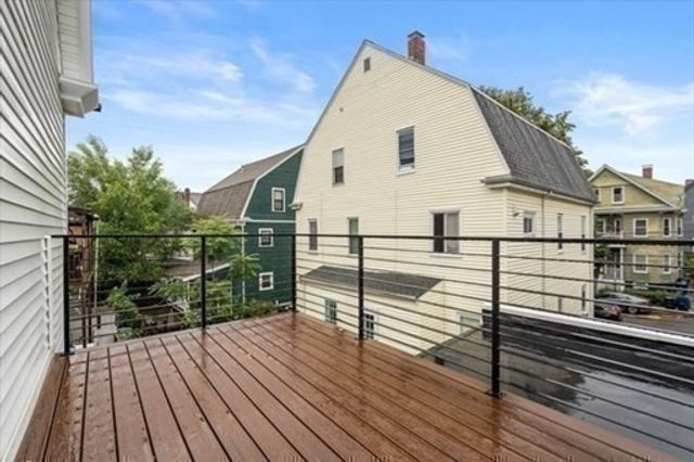 22 Charnwood Rd B, Somerville, MA 02144