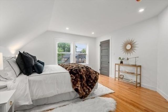22 Charnwood Rd B, Somerville, MA 02144
