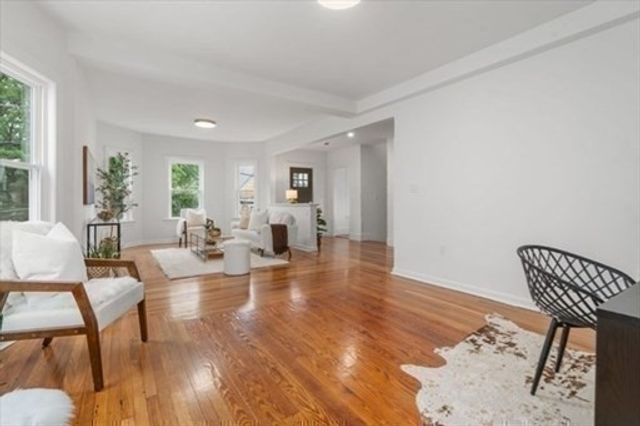 22 Charnwood Rd B, Somerville, MA 02144