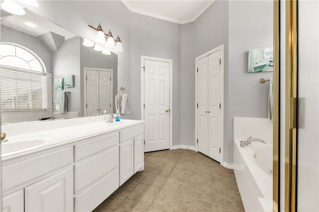 4439 Woodland Ridge Court, College Station, TX 77845