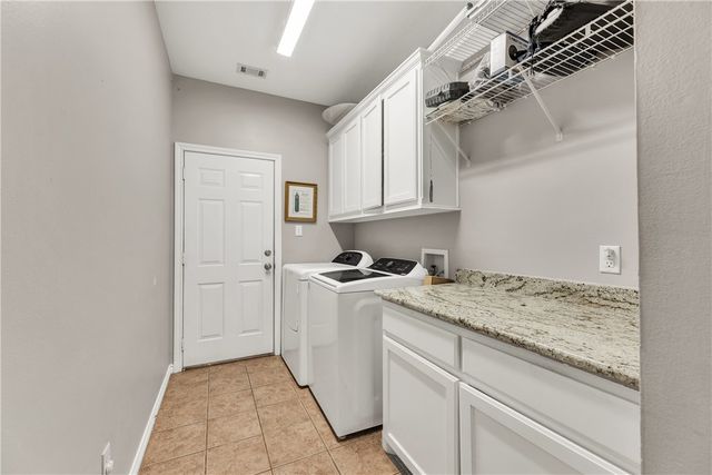 4439 Woodland Ridge Court, College Station, TX 77845