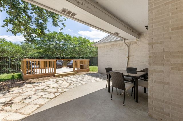 4439 Woodland Ridge Court, College Station, TX 77845