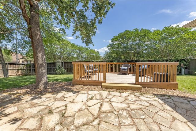 4439 Woodland Ridge Court, College Station, TX 77845