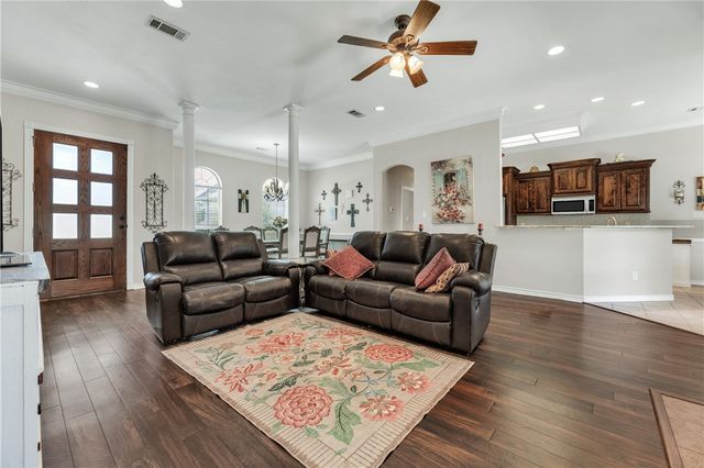 4439 Woodland Ridge Court, College Station, TX 77845
