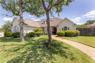 4439 Woodland Ridge Court, College Station, TX 77845
