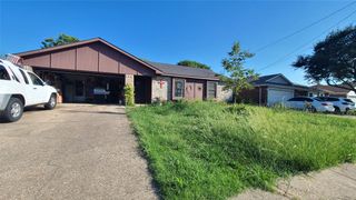7806 Creek View Drive, Rowlett, TX 75089