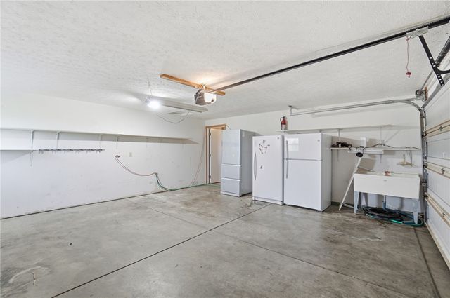 4248 Powell Road, Huber Heights, OH 45424