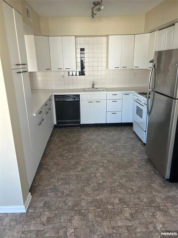 1 Mount Vernon Avenue 2, Bloomfield, NJ 07003