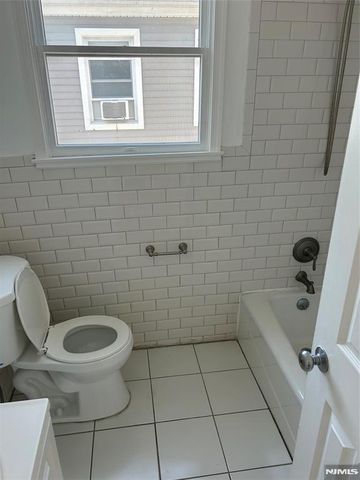 1 Mount Vernon Avenue 2, Bloomfield, NJ 07003