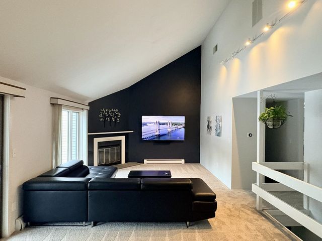 9 Bucks Hill Road, Durham, NH 03824