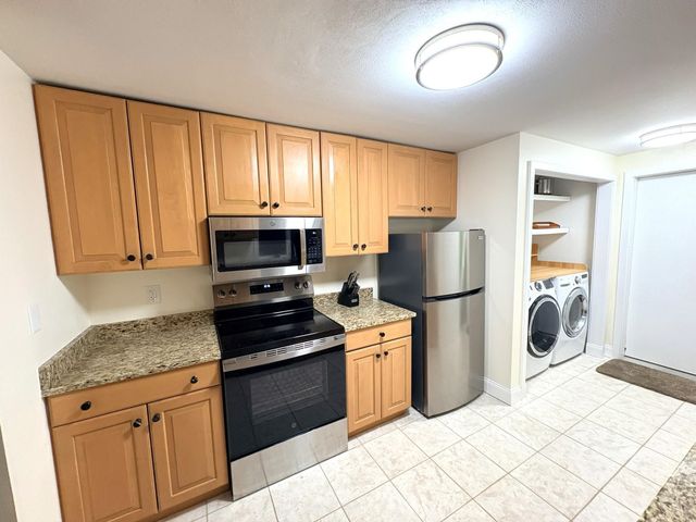 9 Bucks Hill Road, Durham, NH 03824