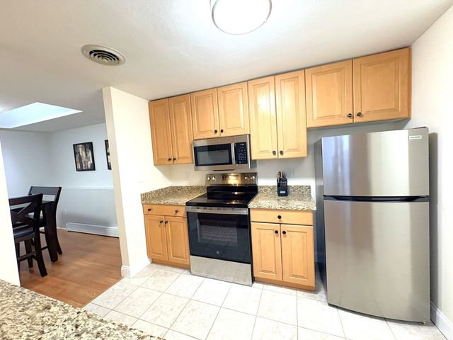 9 Bucks Hill Road, Durham, NH 03824