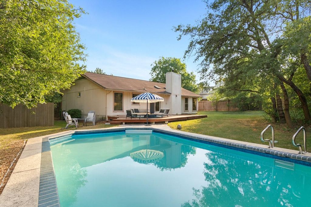 9702 Westward DR, Austin, TX 78733
