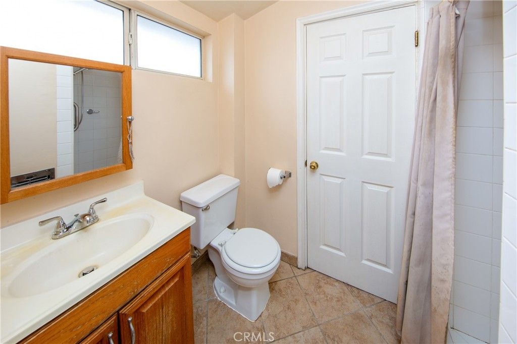 Image 13 of property listing at 7421 Ostrom Avenue, Van Nuys, CA 91406