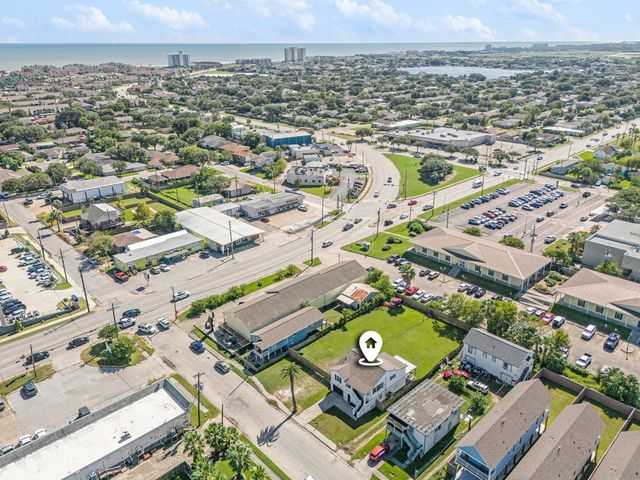 2315 67th Street, Galveston, TX 77551