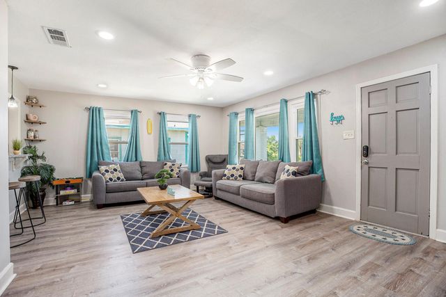 2315 67th Street, Galveston, TX 77551