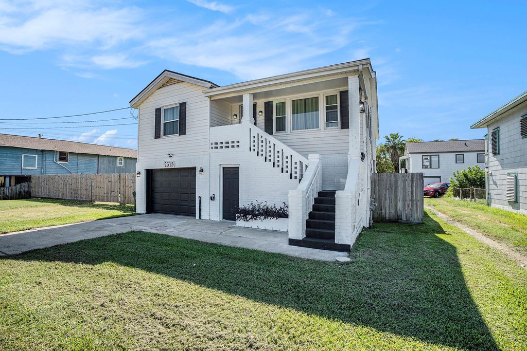 2315 67th Street, Galveston, TX 77551