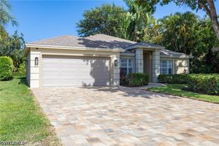 789 Coldstream CT, Naples, FL 34104