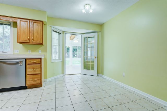 73 Logans Run, Greece, NY 14626