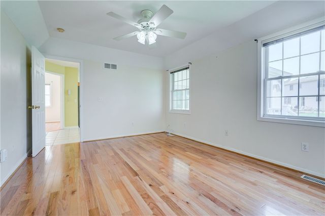 73 Logans Run, Greece, NY 14626