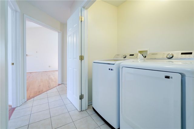 73 Logans Run, Greece, NY 14626