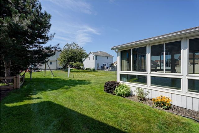 73 Logans Run, Greece, NY 14626