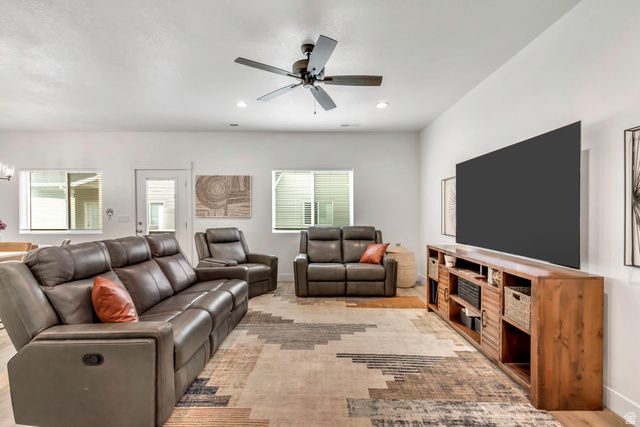 2079 W 1715 CT, West Haven, UT 84401