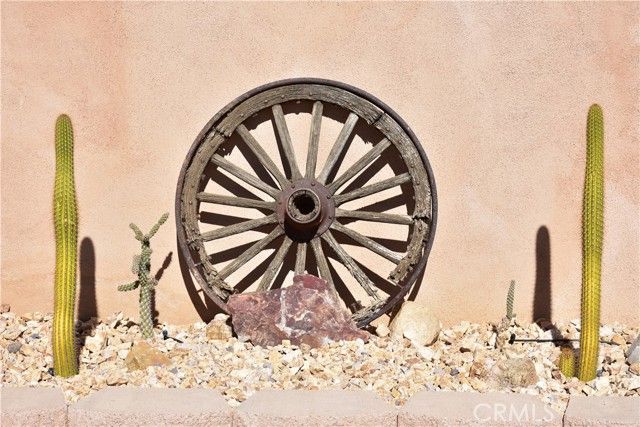 61611 Alta Loma Drive, Joshua Tree, CA 92252