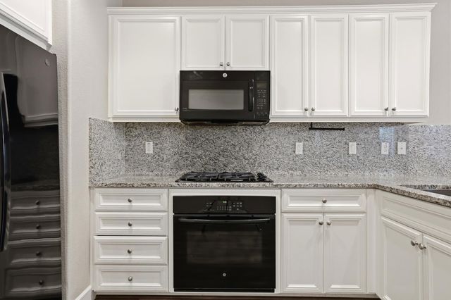 2124 Camino Real Way, Roseville, CA 95747