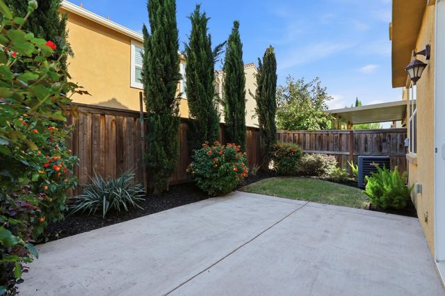 2124 Camino Real Way, Roseville, CA 95747