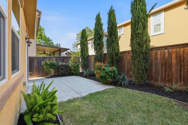 2124 Camino Real Way, Roseville, CA 95747