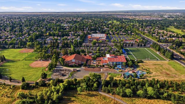 2124 Camino Real Way, Roseville, CA 95747