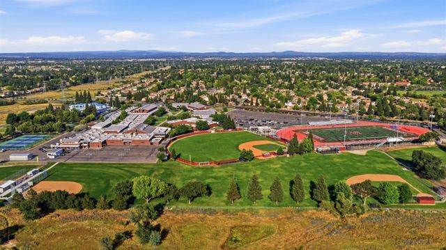 2124 Camino Real Way, Roseville, CA 95747