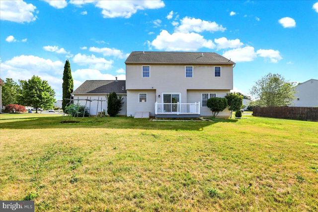 209 BATTENKILL DR, Douglassville, PA 19518