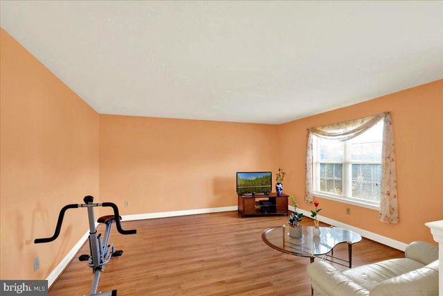 209 BATTENKILL DR, Douglassville, PA 19518